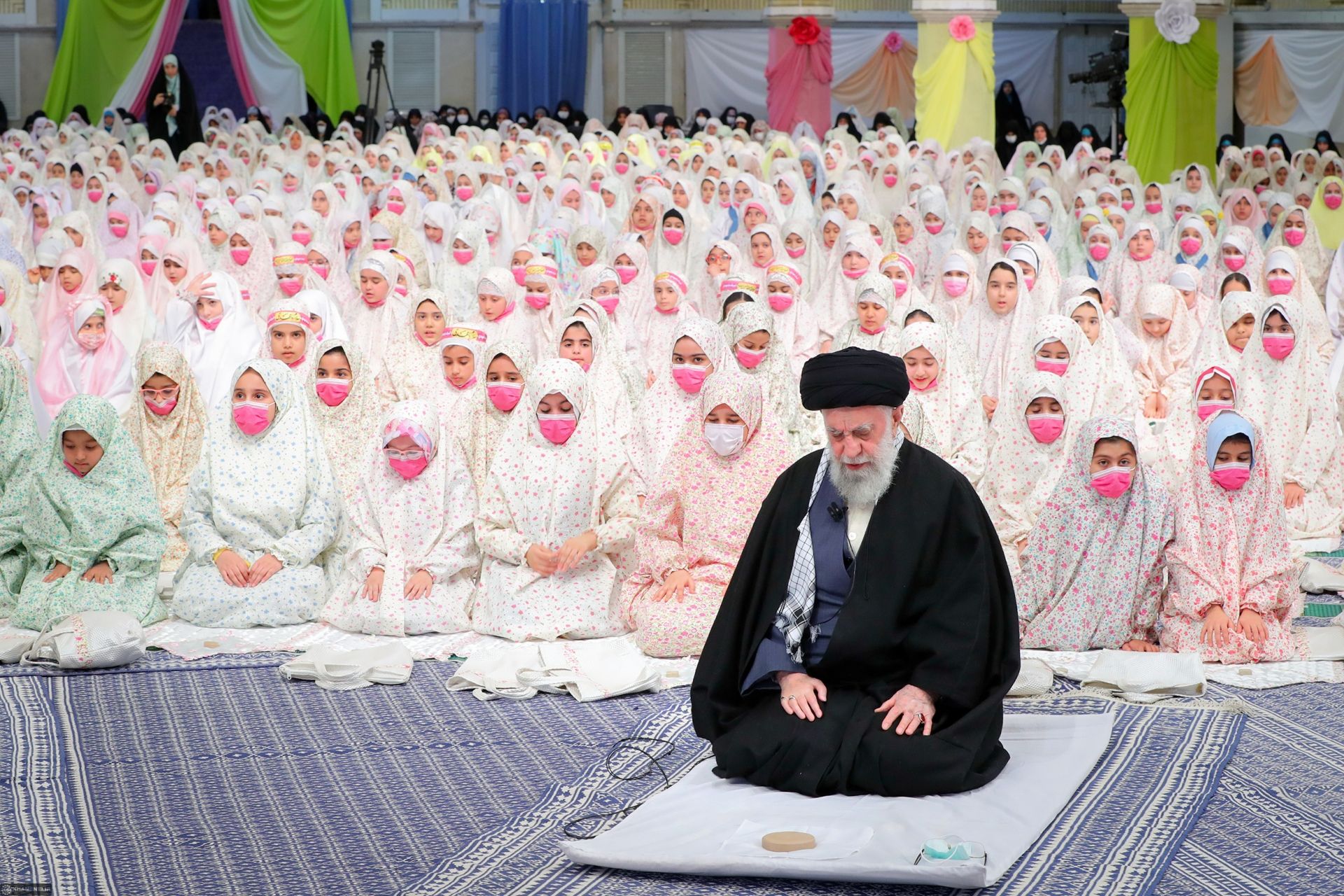 رهبر معظم انقلاب اسلامی شهید سیدعلی حسینی خامنه‌ای